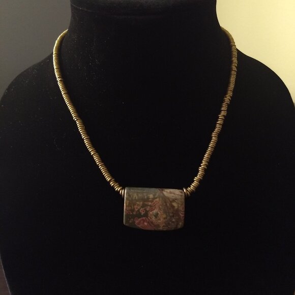 Rectangular Stone Pendant Beaded Necklaces Gold & Silver Tone Flat Metal Beads - Picture 4 of 8